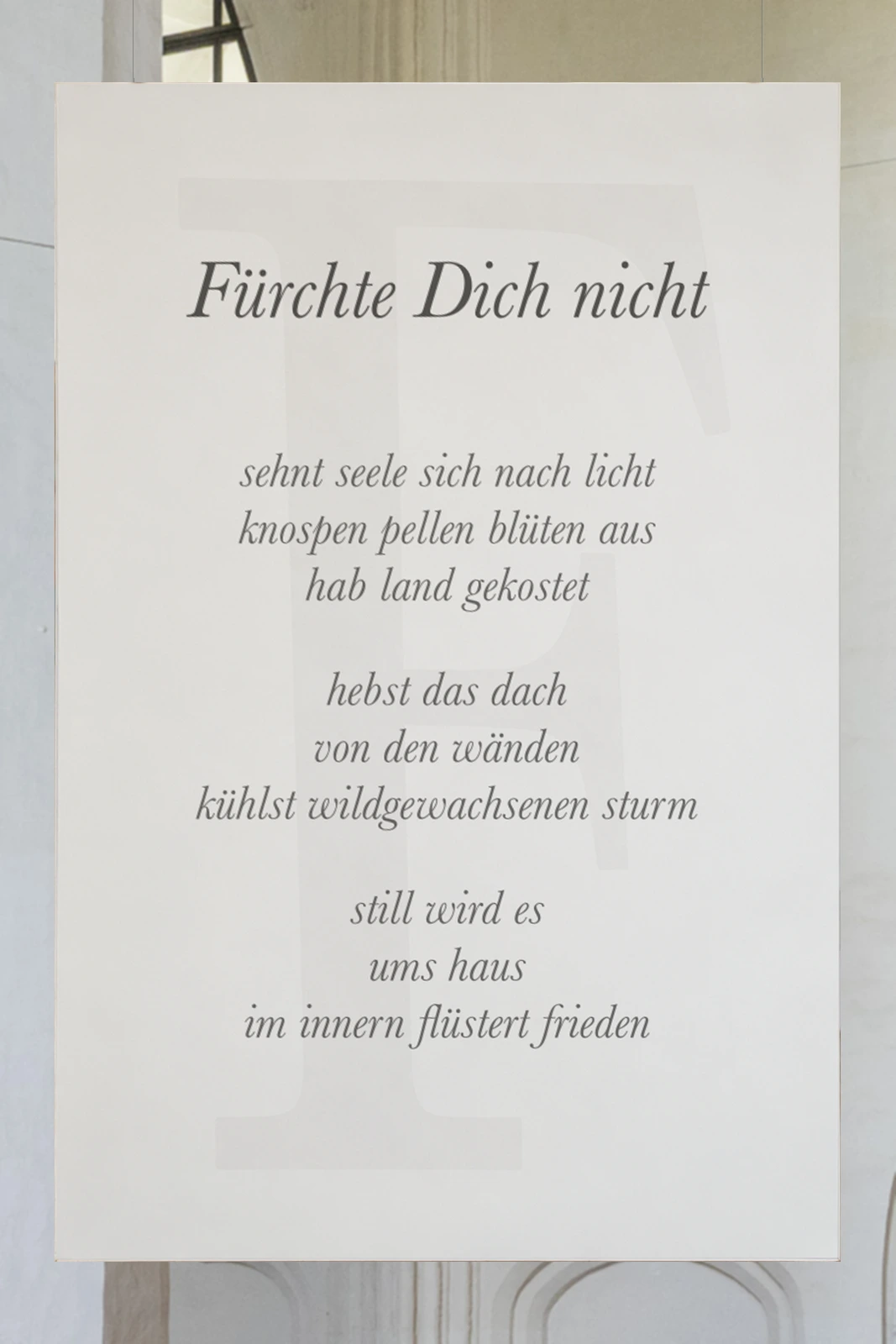 Rückseite von „Fürchte Dich nicht“ mit dem Gedicht, Oberkirche St. Nikolai, Cottbus
